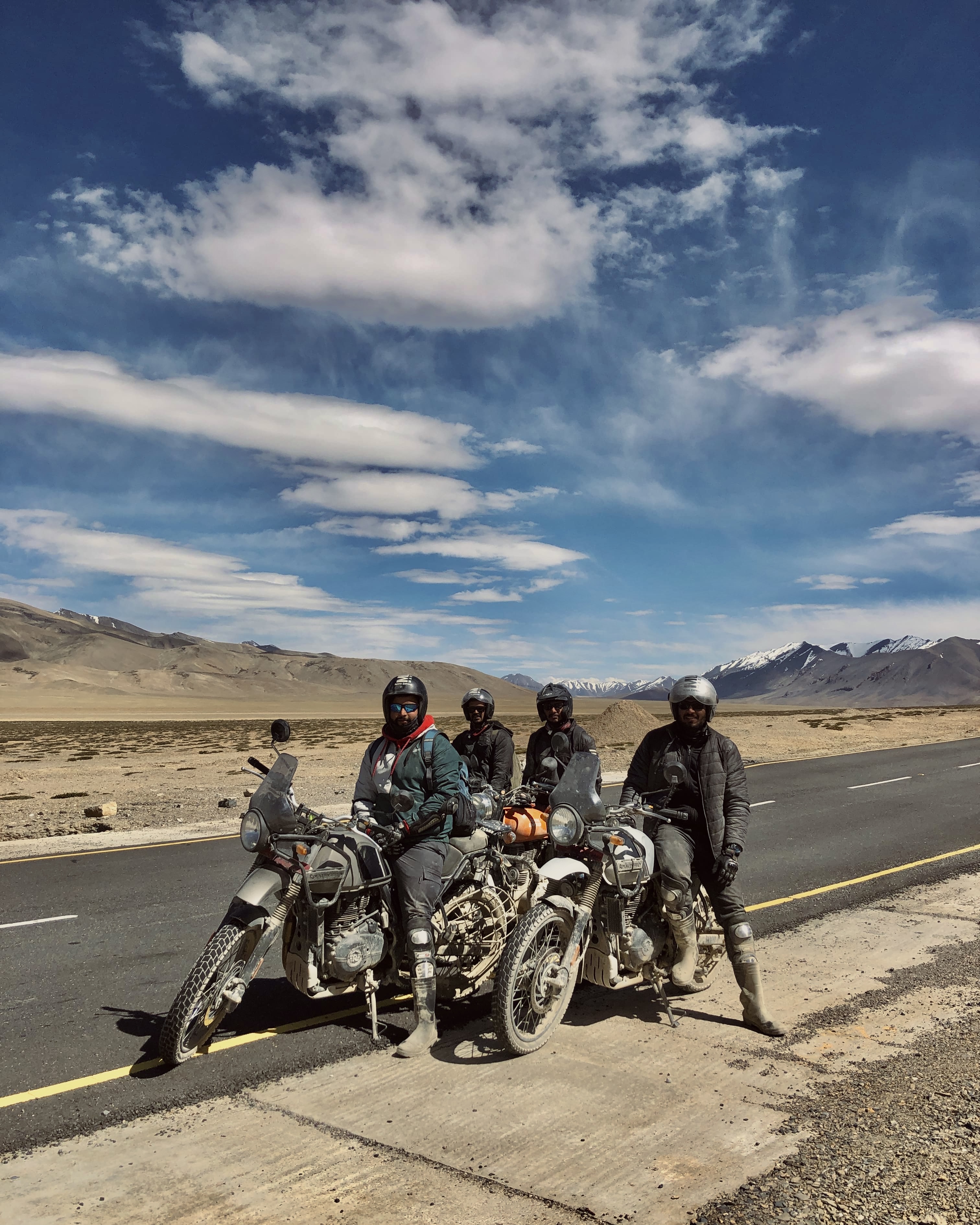 Manali Leh Srinagar with umlingla